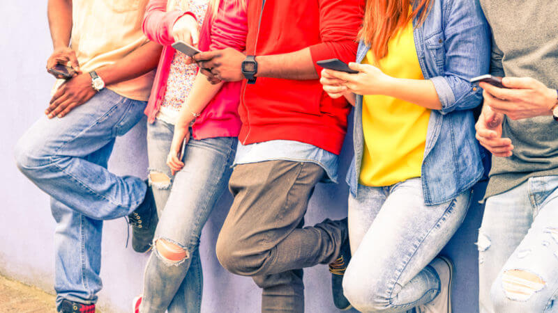 UNDERSTANDING TEENS AND THEIR SMARTPHONE HABITS