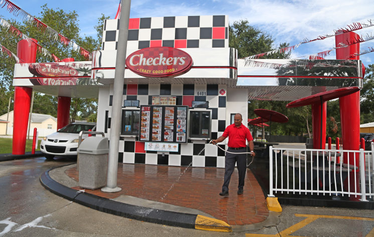 TAMPA-BASED CHECKERS TESTING DELIVERY, AIMS FOR RECORD EXPANSION