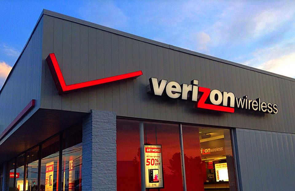 VERIZON COMMITS TO PRELIMINARY 5G RESIDENTIAL BROADBAND ROLLOUTS IN 2018