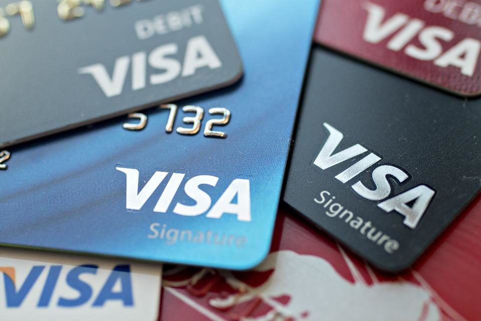 VISA’S PUSH FOR A CASHLESS FUTURE BENEFITS US ALL