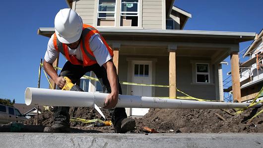US HOUSING STARTS TOTAL 1.35 MILLION IN MAY, VS 1.31 MILLION STARTS EXPECTED