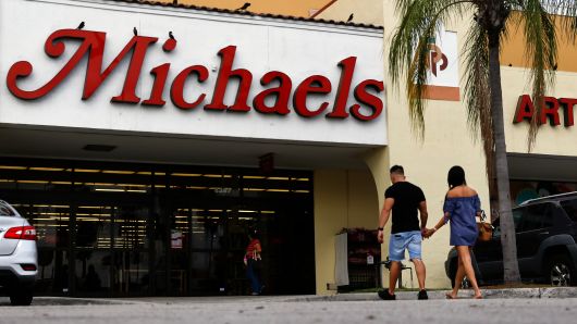 MICHAELS EXPANDS KIDS’ CRAFTING SECTION IN BID TO WIN SALES LEFT BEHIND BY TOYS R US