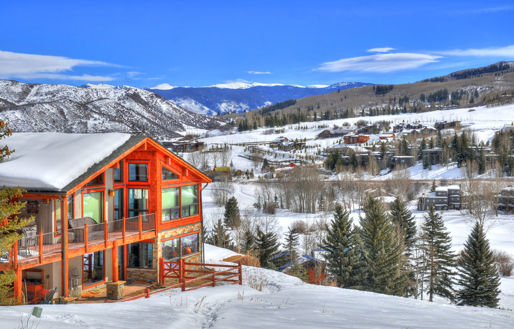 ASPEN SNOWMASS, SMUGGS’ LEAD SKI’S “RESORTS OF THE YEAR”