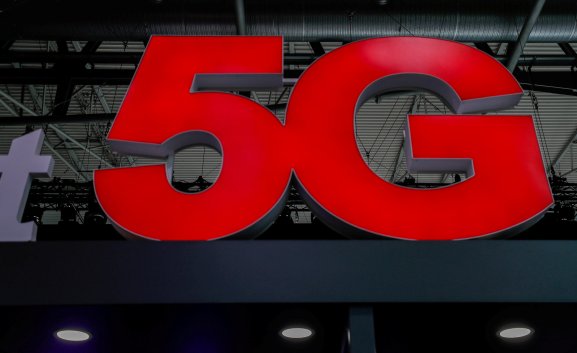 AT&T: 5G NETWORK LAUNCHES IN ‘NEXT FEW WEEKS’ FOR PARTS OF 12 U.S. CITIES