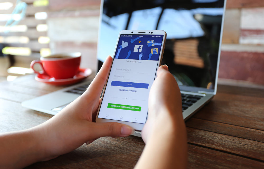 FACEBOOK GIVES SMALL BUSINESSES NEW ADVERTISING AND ENGAGEMENT TOOLS