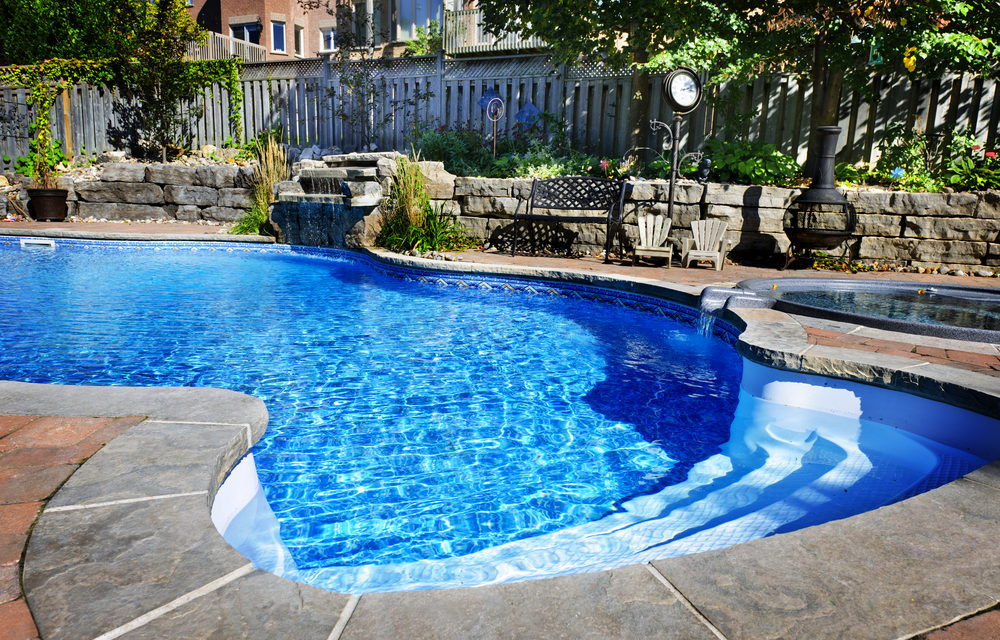 OUTDOOR LIVING: SWIMMING POOLS, HOT TUBS & SPAS 2019
