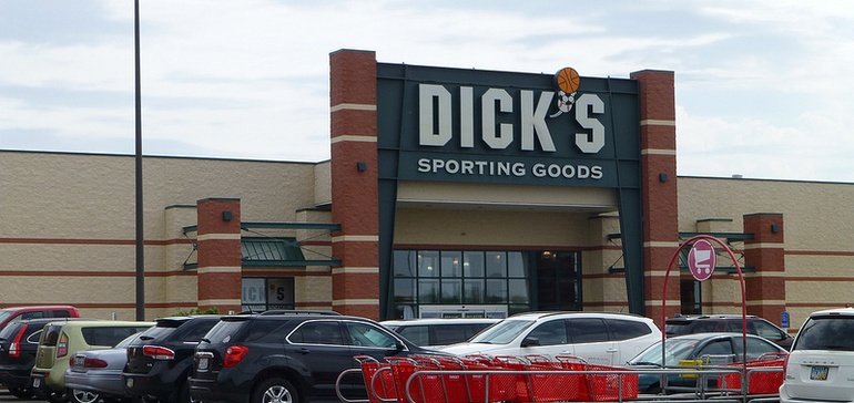 Dick’s Sporting Goods to Cut Hunt Category From 440 More Stores