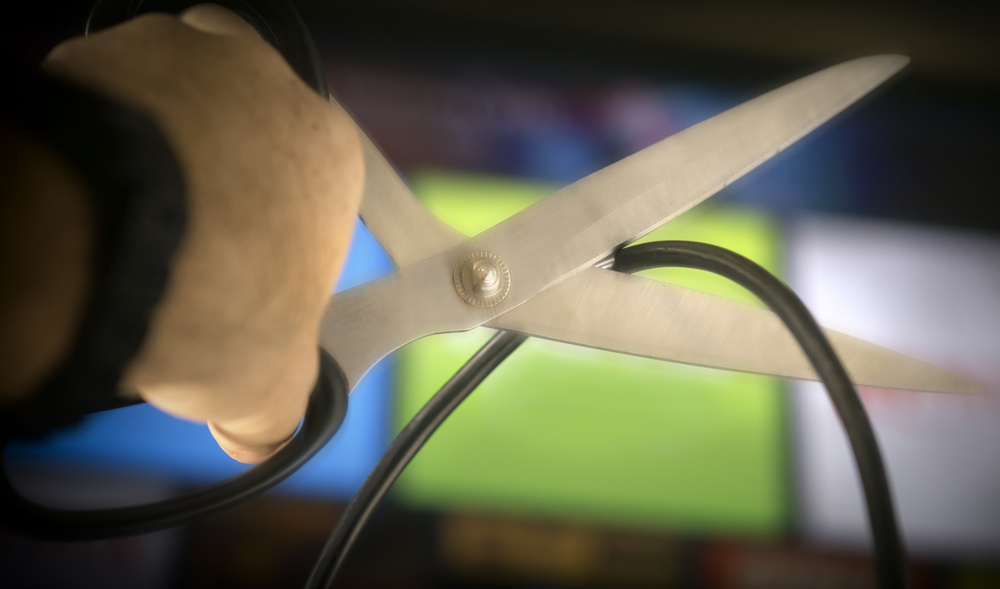 US Pay TV Suffers Historic Cord-Cutting