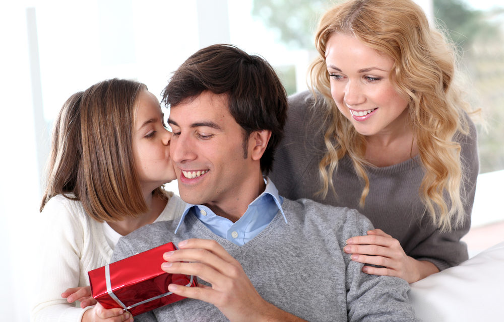 12 Important Rules to Know Before Buying a Gift for a Man