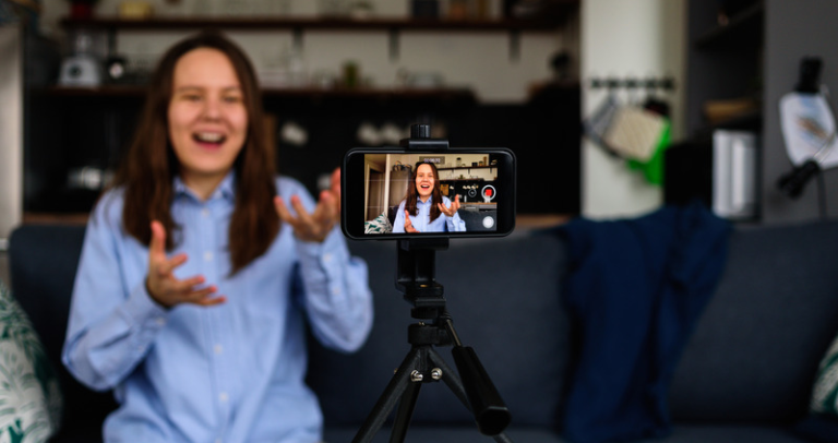 10 Sales Video Examples to Crush Quota from Call to Close