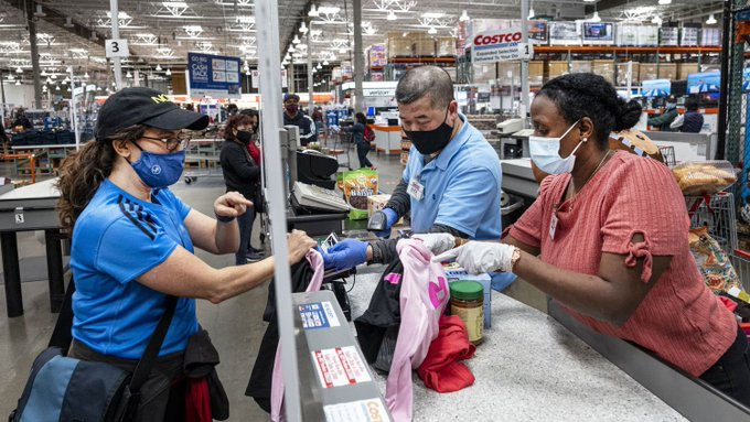 Retail Sales Unexpectedly Rise in September as Consumers Keep Spending