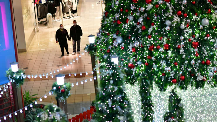 Retail Trade Group Expects Holiday Sales to Rise by All-Time Record, Despite Congested Ports