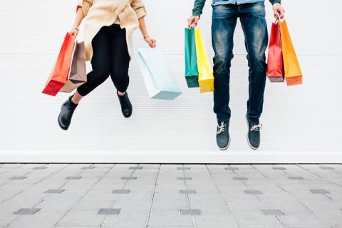 Consumer Confidence Rises for First Time This Year