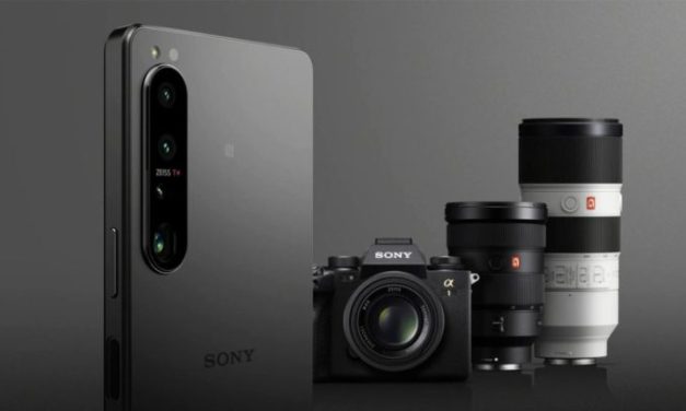 Smartphones Will Kill Off the DSLR Within Three Years, Says Sony