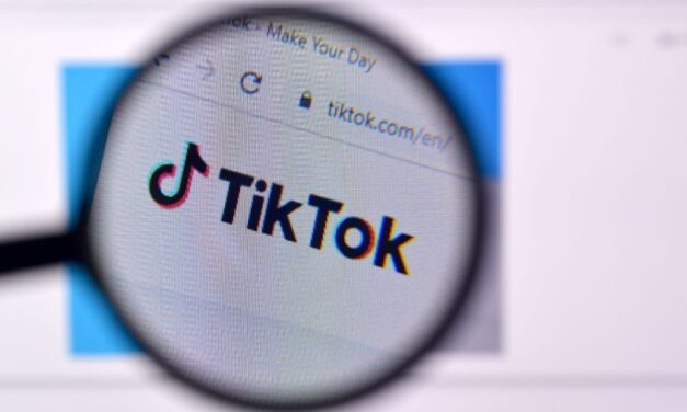 Survey: 51% of Gen Z Women Prefer Tiktok, Not Google, for Search