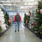 The Weekly Closeout: Retailers Gear Up for the Holidays, Figs Opens Second Store