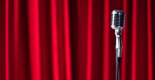 How to Embrace New Challenges: My First Experience in Stand-Up Comedy as a Professional Speaker