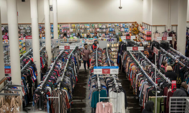 Off-Price Retailers Poised to Gain Amid Tariff Uncertainty