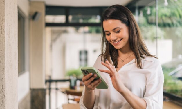 How Generative AI and Social Media Are Transforming Consumer Purchase Decisions