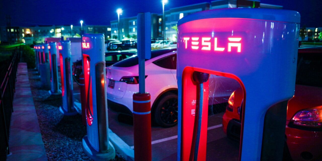 Tesla to Launch 24/7 Diner and Drive-In Theater for EV Drivers at LA Supercharger Hub